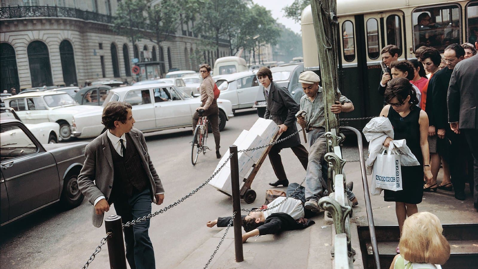 Joel Meyerowitz, Fallen Man in Paris, 1967 | joelmeyerowitz.com