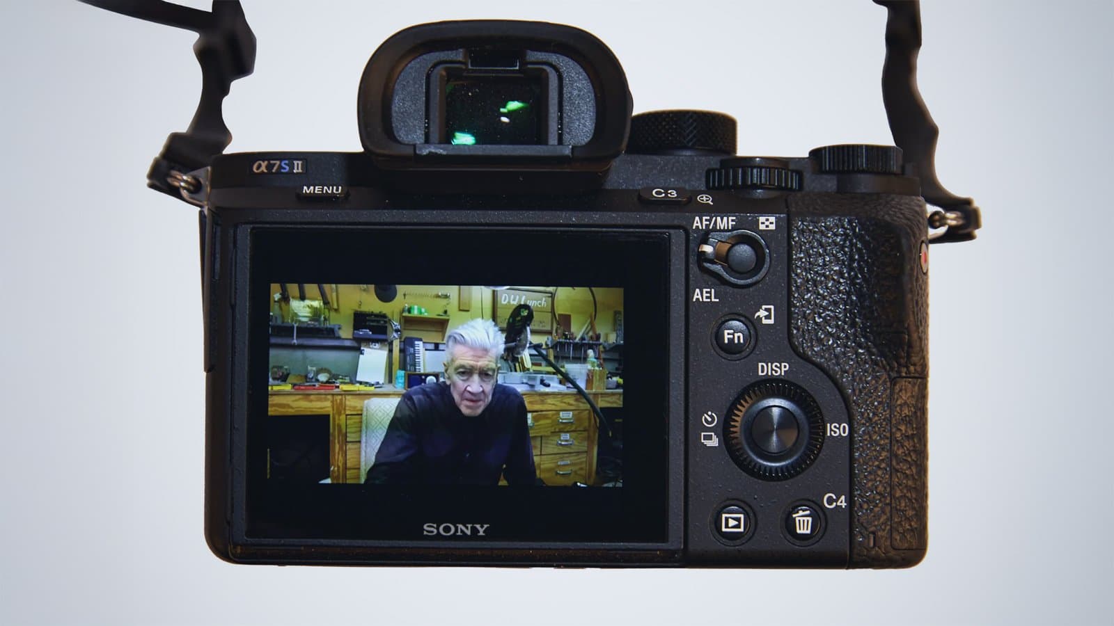 Дэвид Линчтің үйінде жатқан Sony камерасы | Julien*s