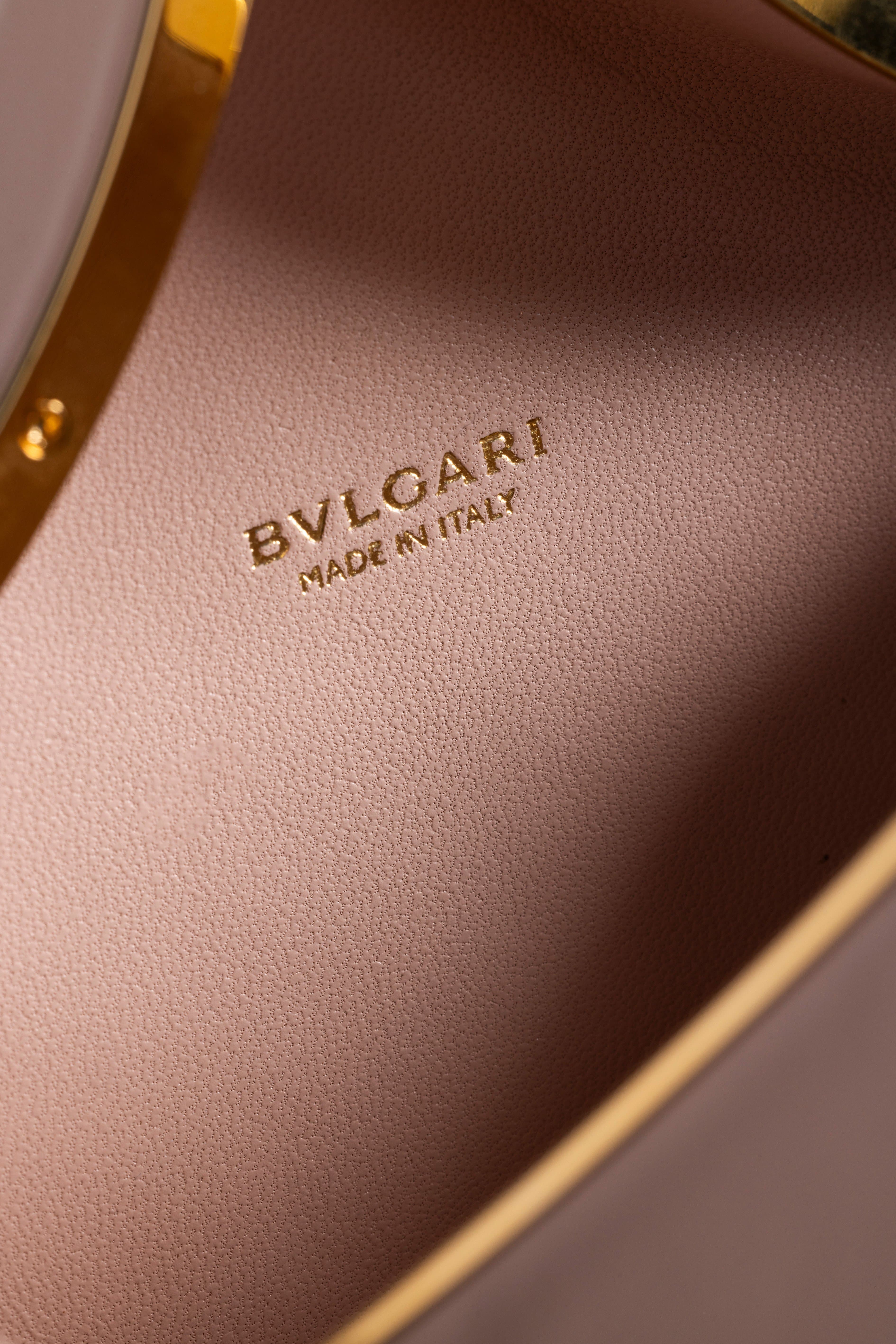 Интервью с креативным директором аксессуаров в Bvlgari – Мэри Катранзу