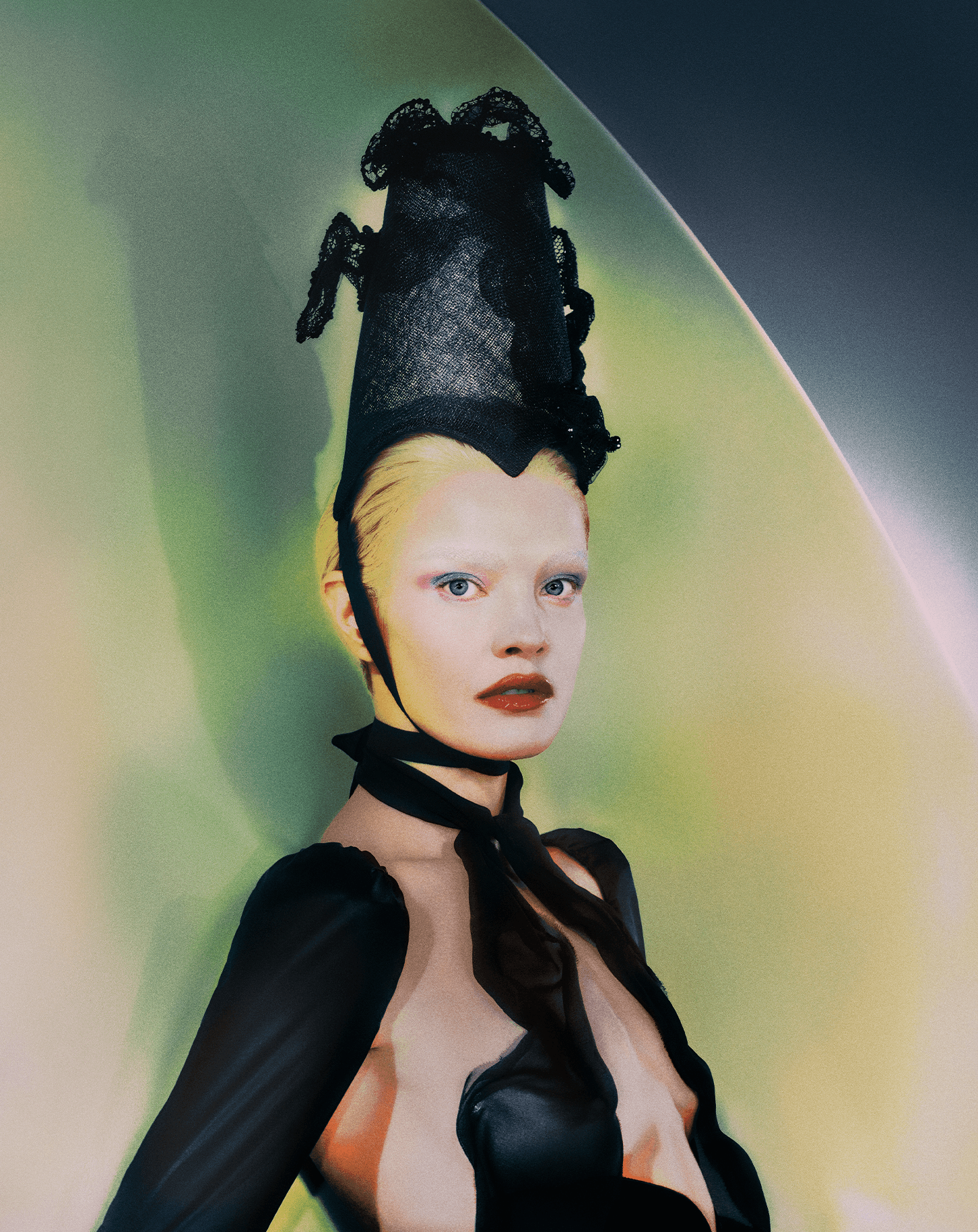 Cabaret Étoile: кампейн новой коллекции Ulyana Sergeenko Haute Couture
