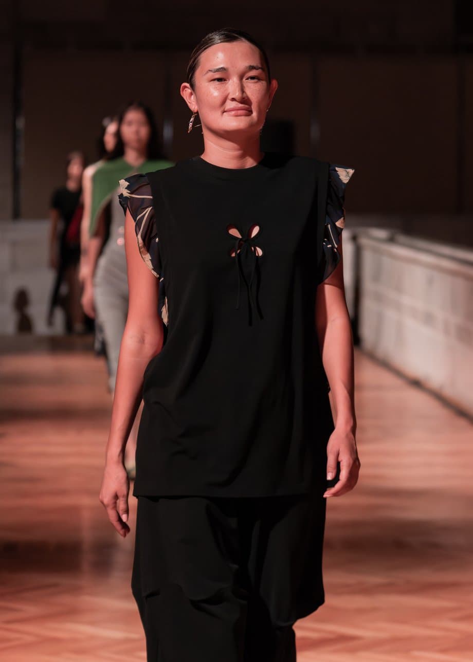 Богатый дастархан на J.KIM: как прошел показ коллекции весна-лето 2026 Quroq