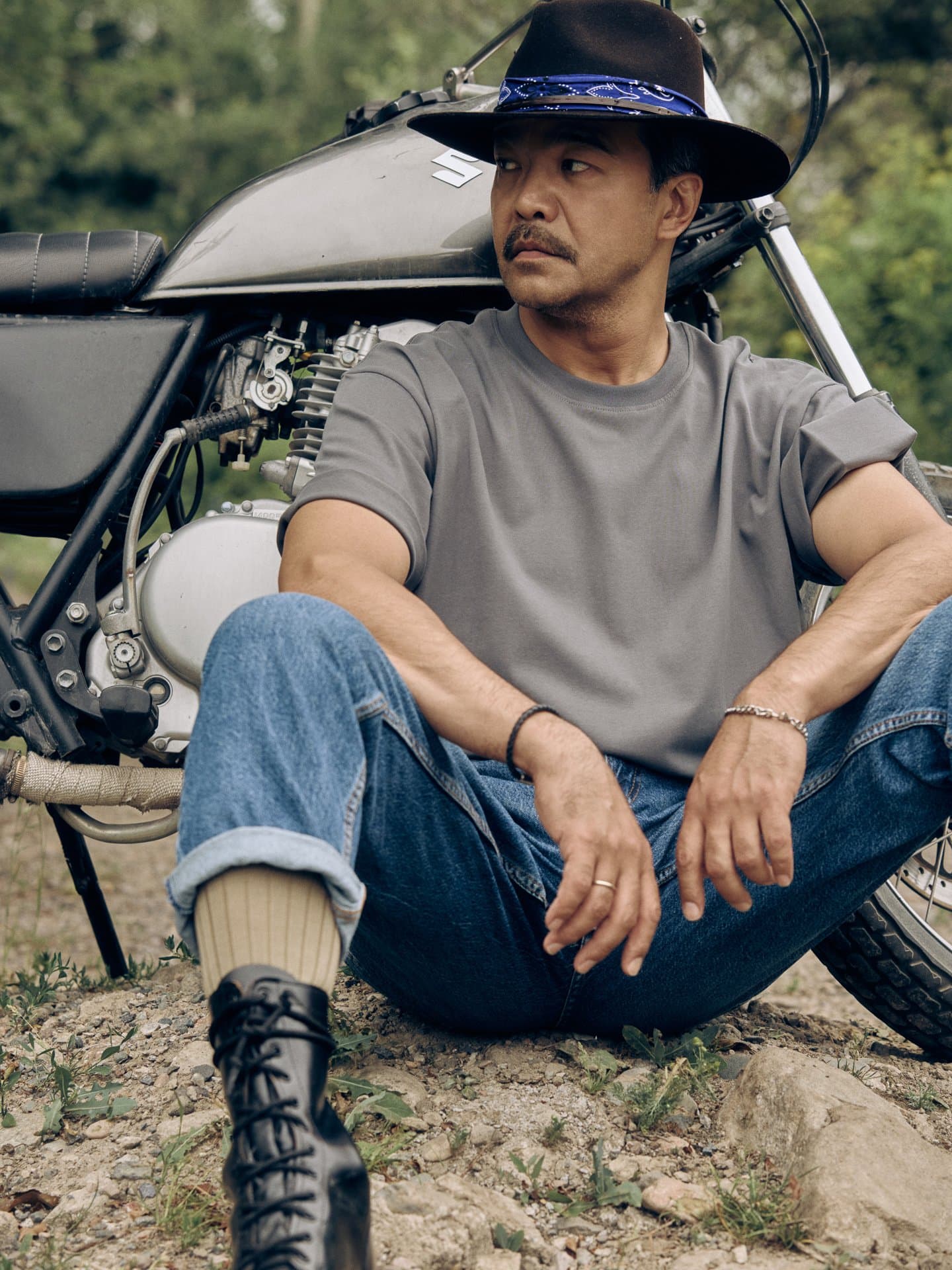 Окружающая жизнь – это хаос: интервью с Азизом Бейшеналиевым