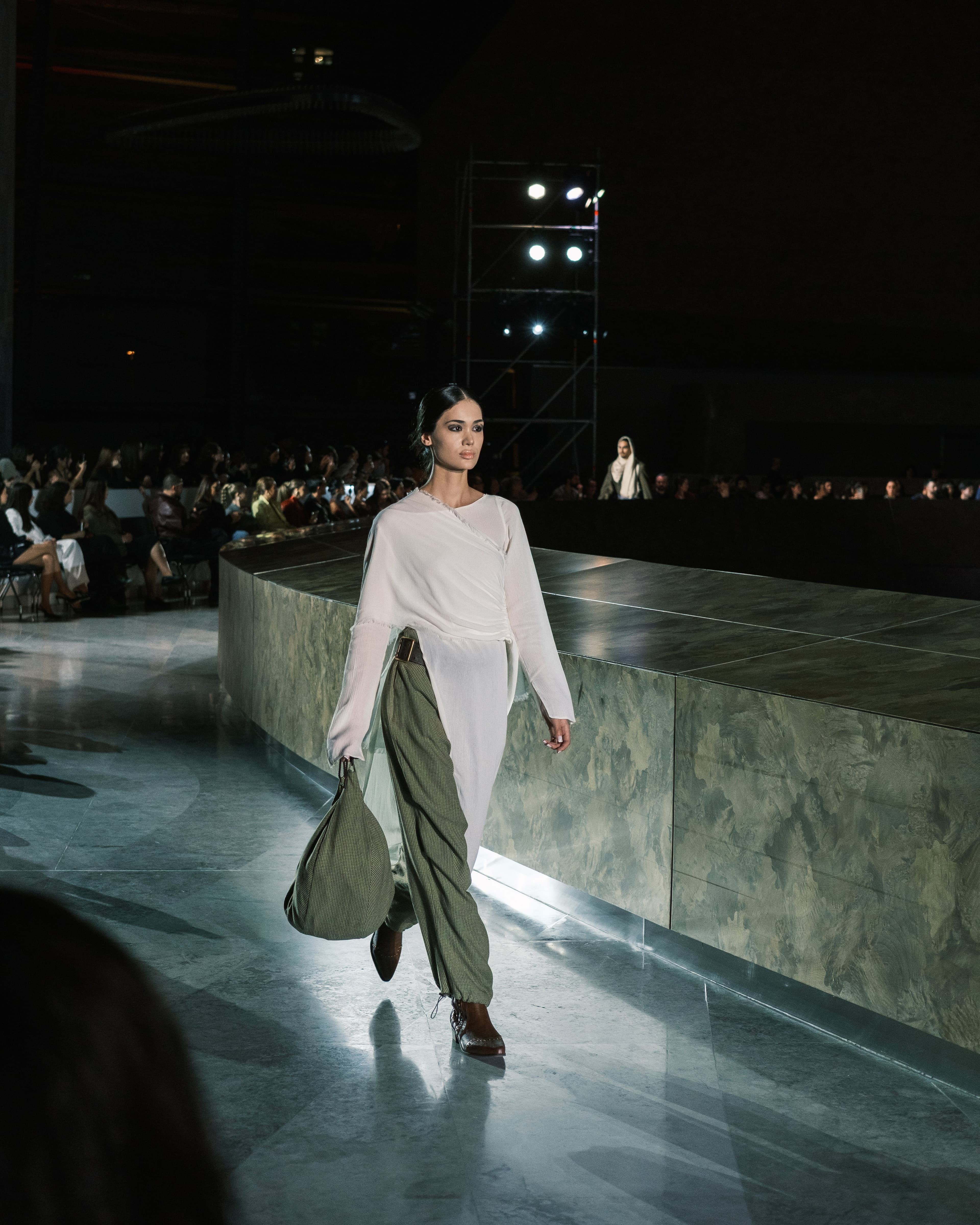 Baku Fashion Week: Әзербайжанның «бұзылмаған» дарыны мен талғампаздығы