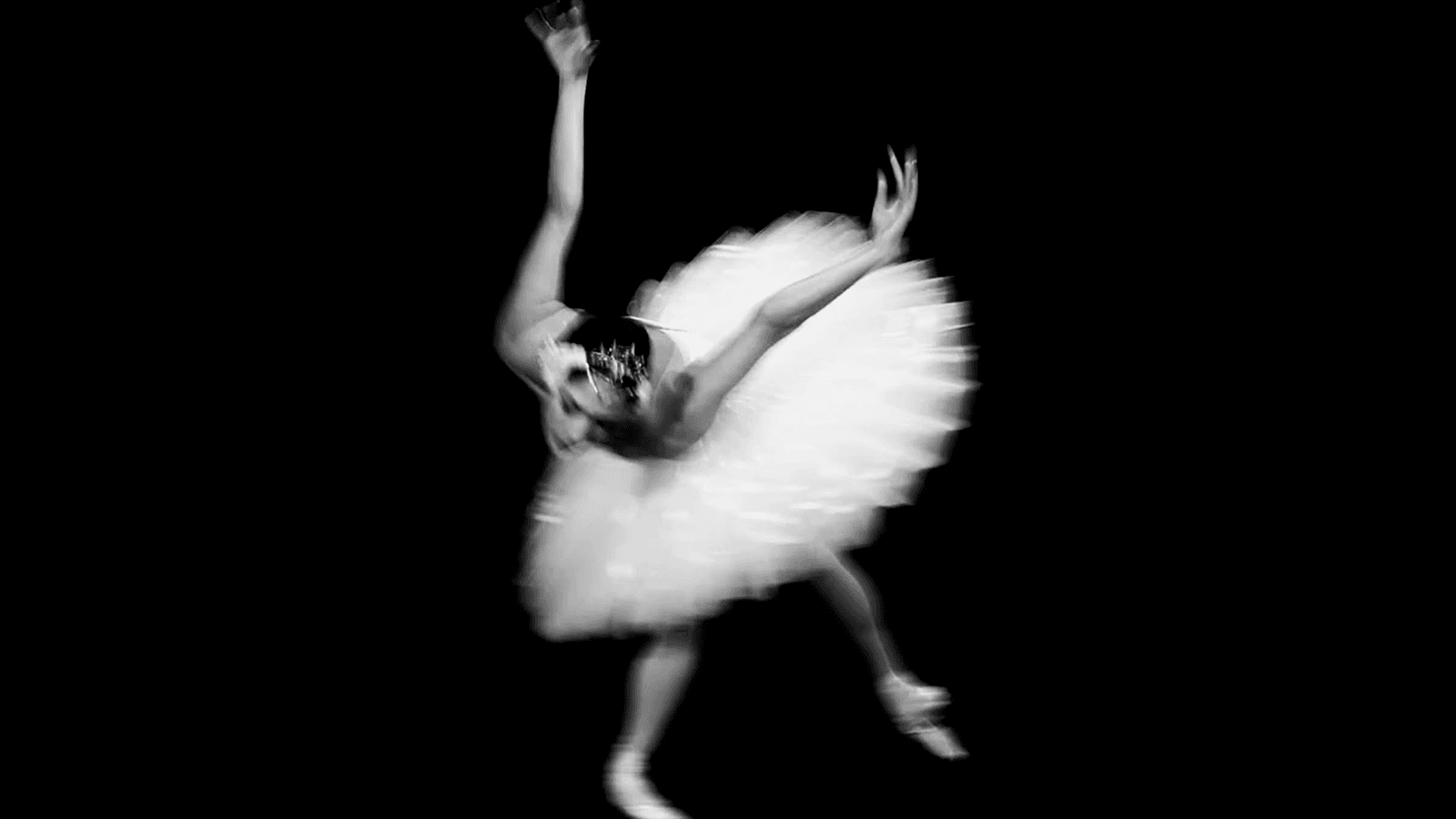 Instagram @balletglobe
