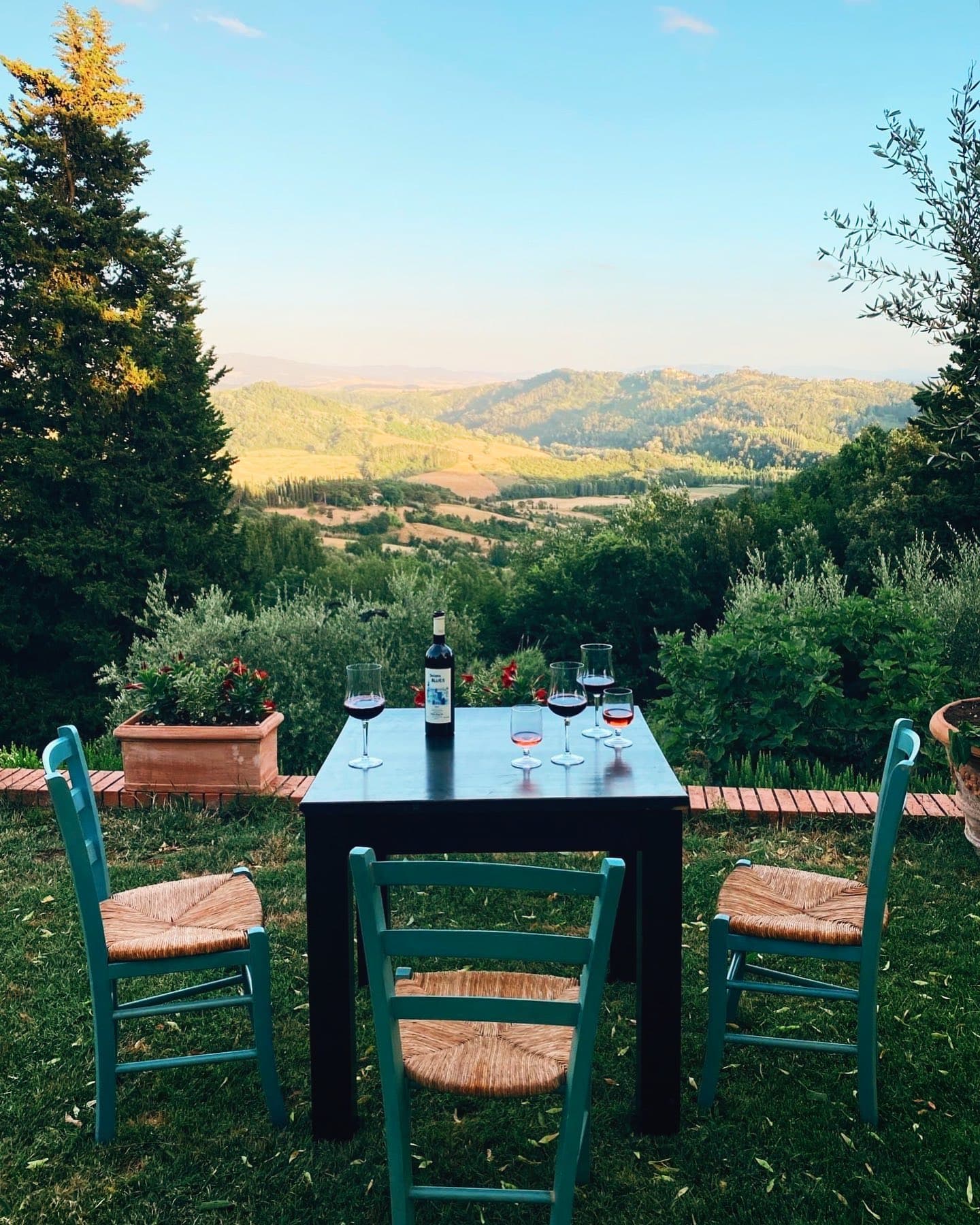 Цифрлық көшпенділер қайдан жұмыс істейді? Ең үздік коворкингтер мен коливингтер