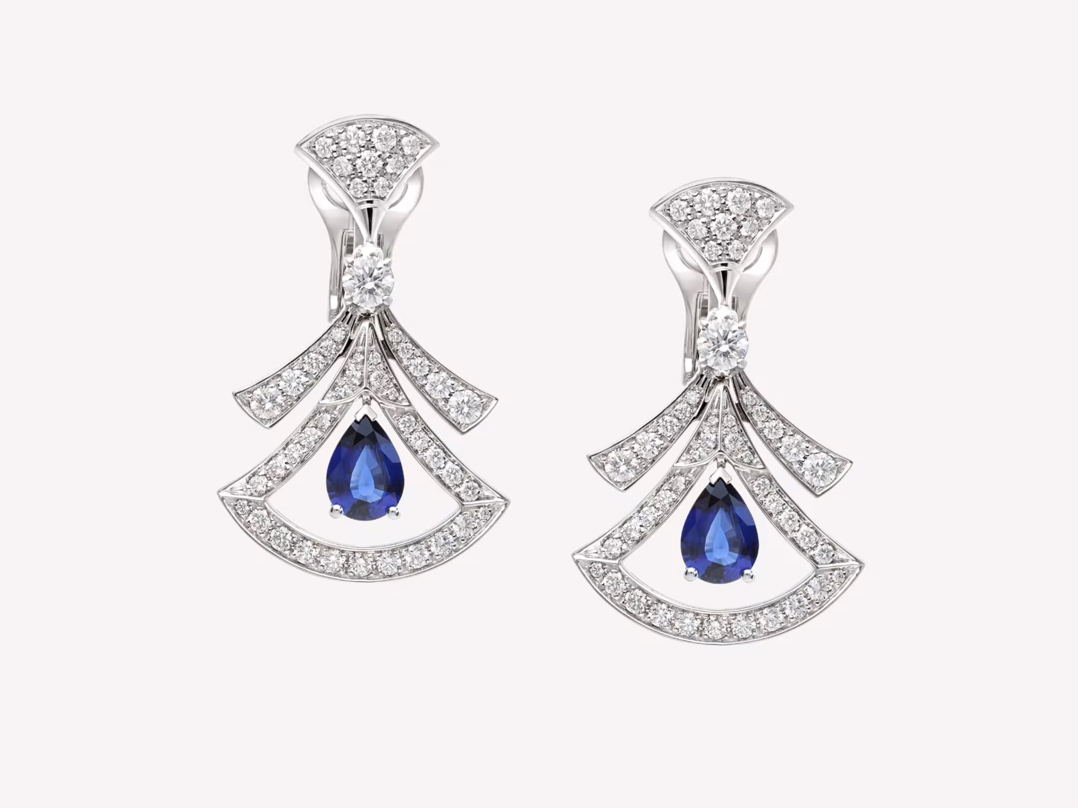 DIVAS’ DREAM Серьги, белое золото 18 карат, грушевидные сапфиры | bulgari.com
