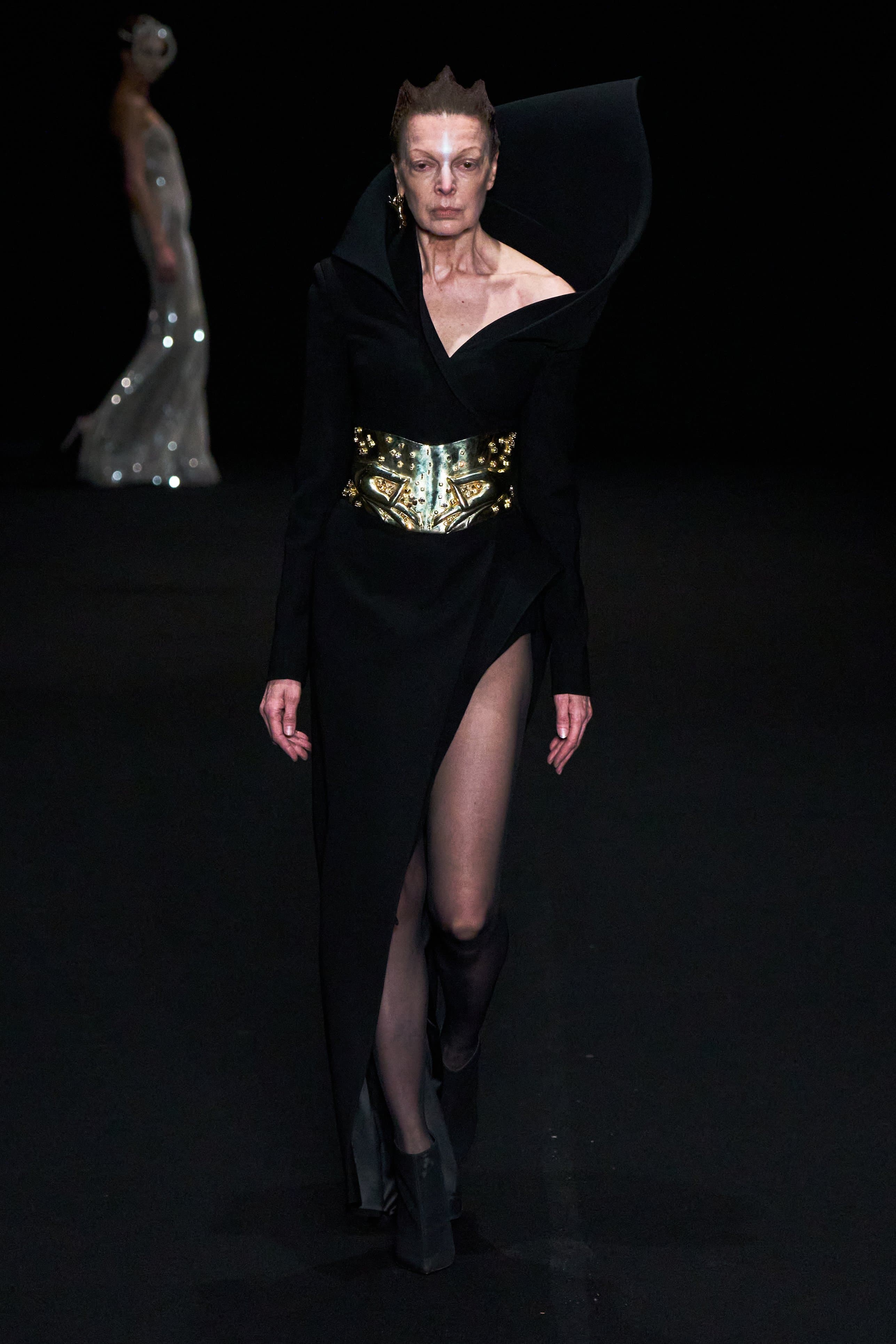 Париждегі жоғары сән апталығының үшінші күніне шолу