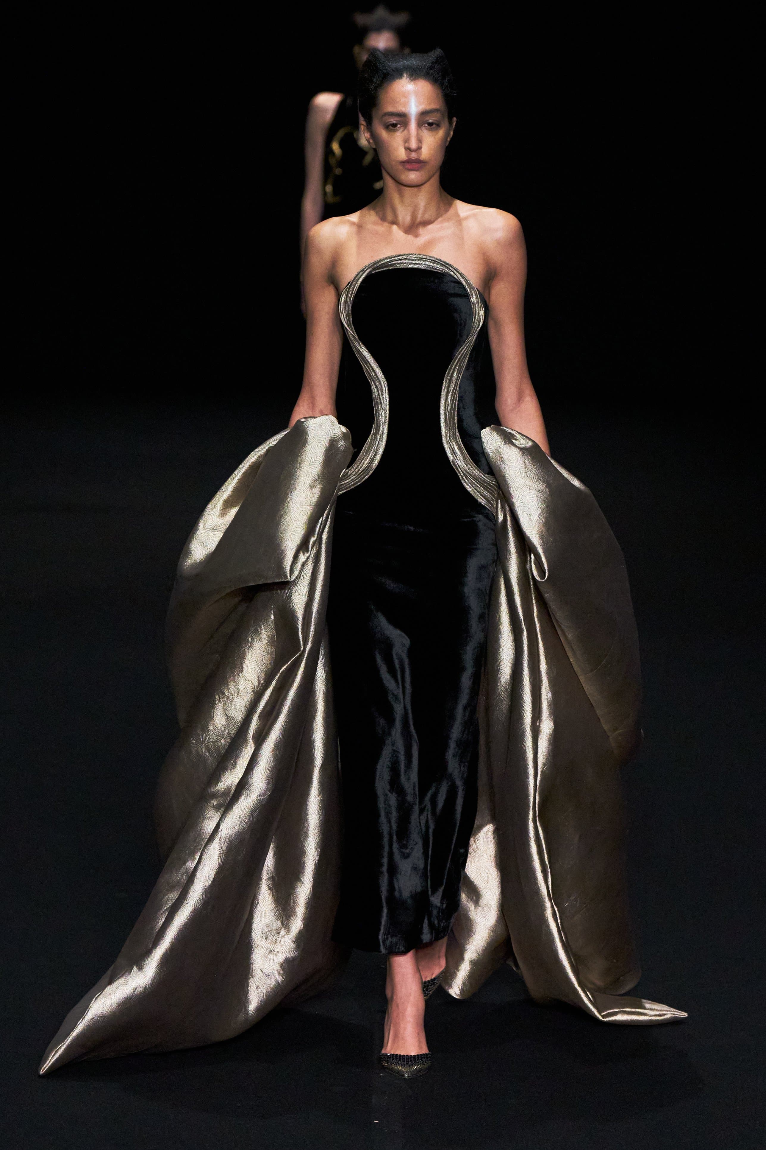 Париждегі жоғары сән апталығының үшінші күніне шолу