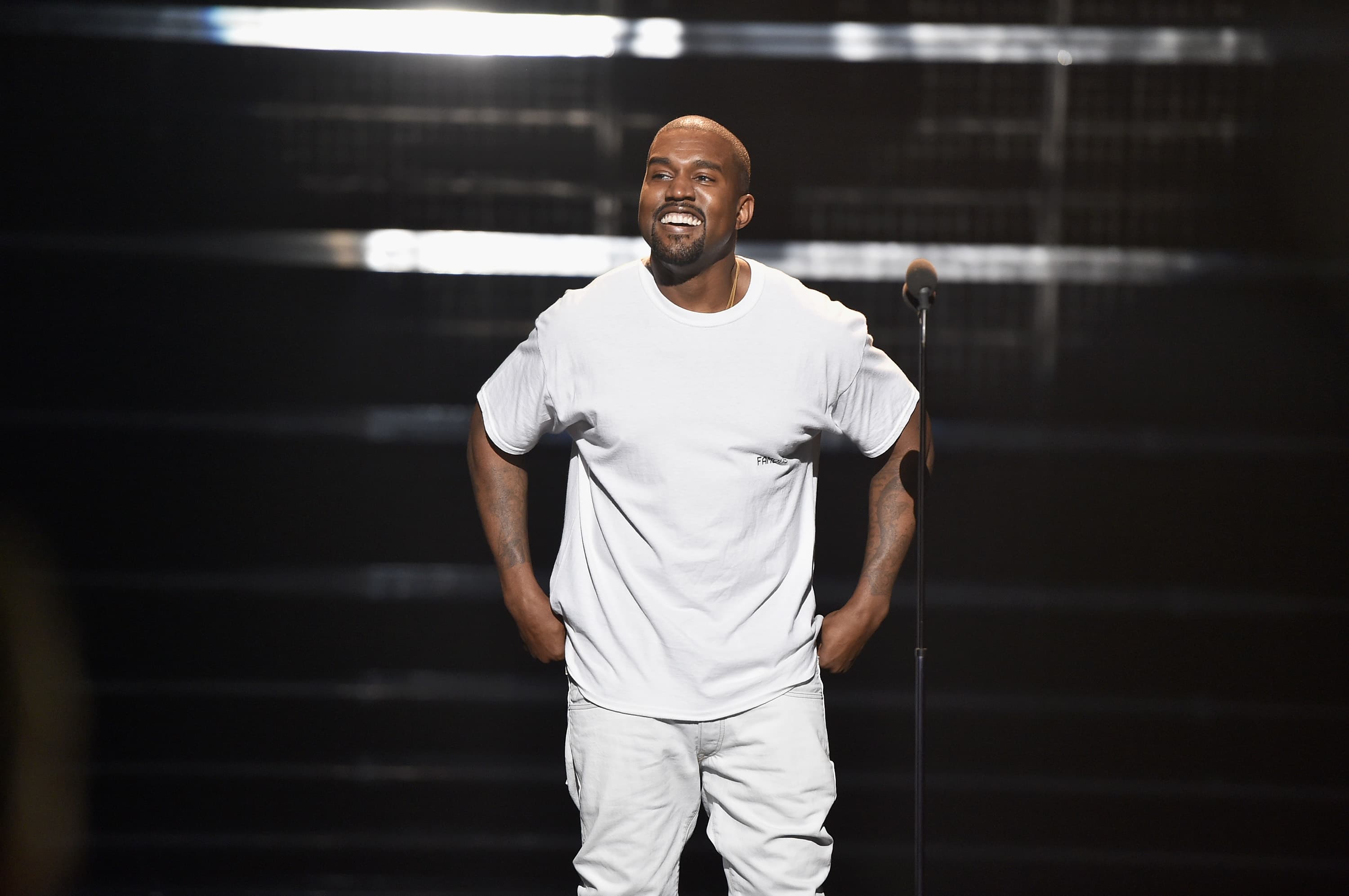 Канье Уэст на церемонии вручения премии MTV Music Video Awards 2016 | Фотограф: Джон Ширера | Getty Images