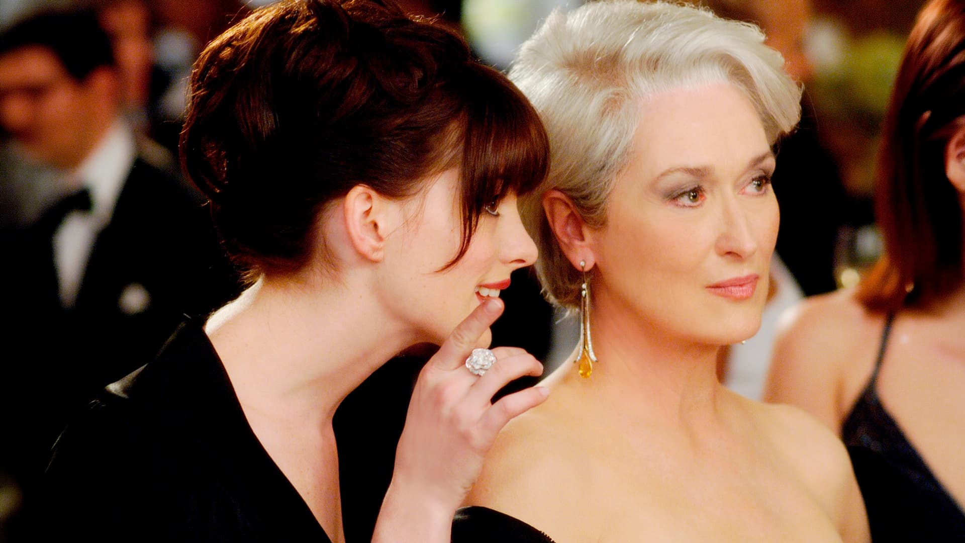 Кадр из фильма «Дьявол носит Prada» | IMDb